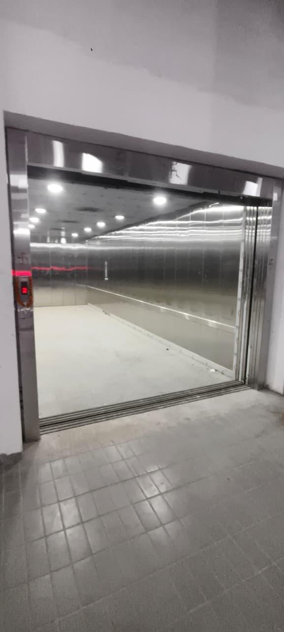 Commercial Automotive Lift