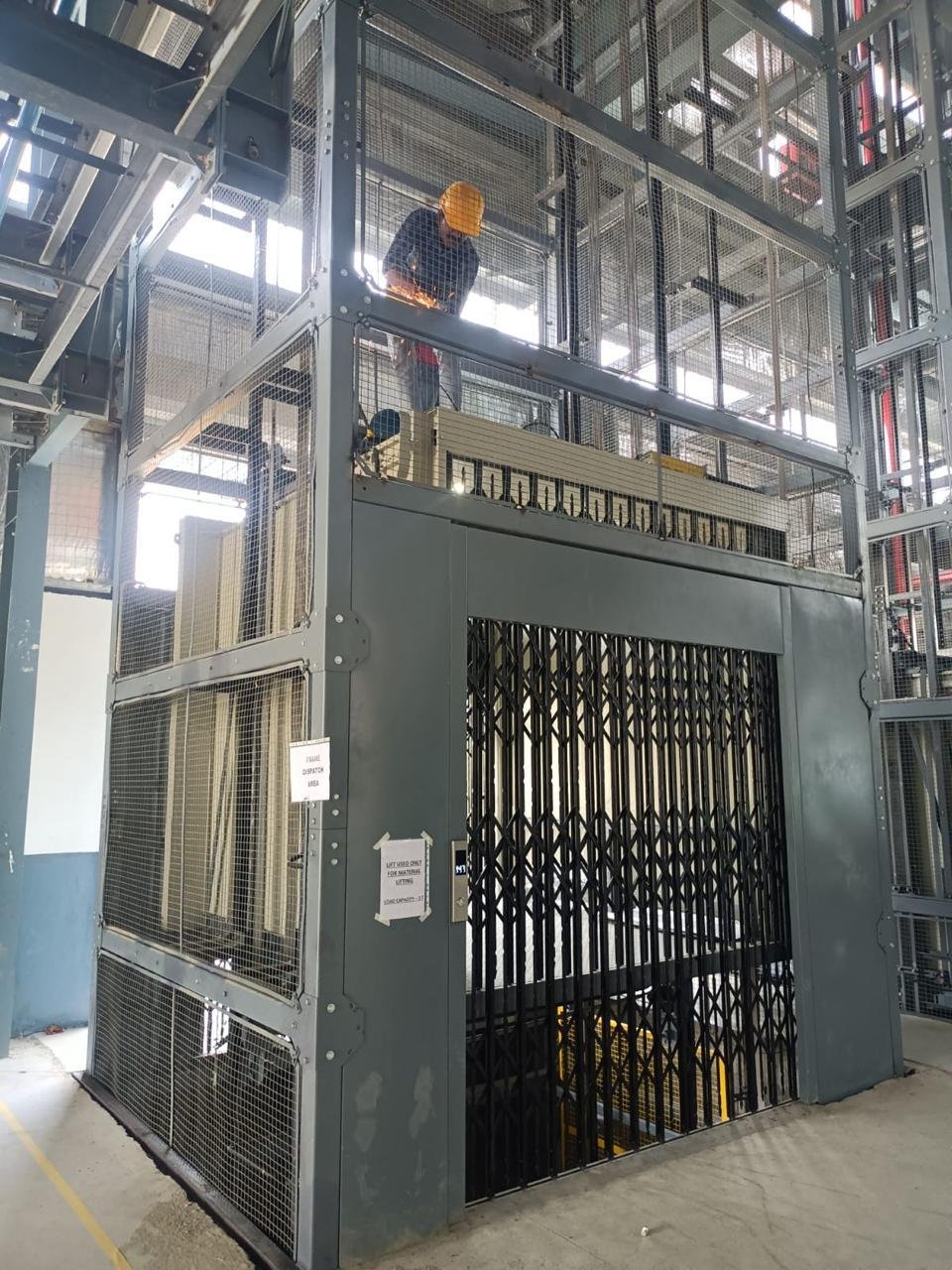 Heavy Industrial Freight Elevator
